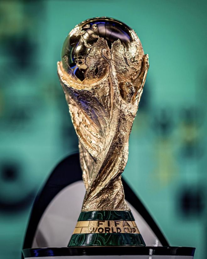 场首传更敢 场首传更敢